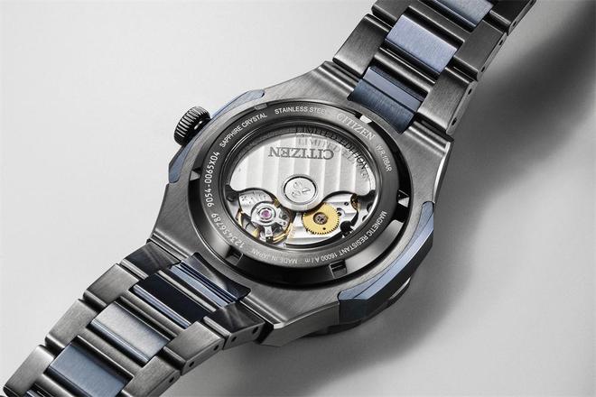 城Series 8 880纪念版机械表上市K8凯发天生赢家优雅蓝灰“芯”动百年 西铁(图3)